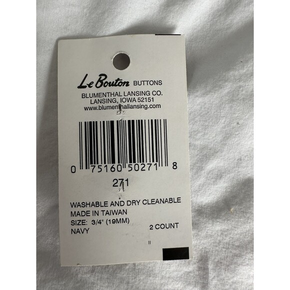 Le Bouton Buttons Mixed Lot 18 Buttons 2-Hole 4-Hole Sew Through - Picture 7 of 13